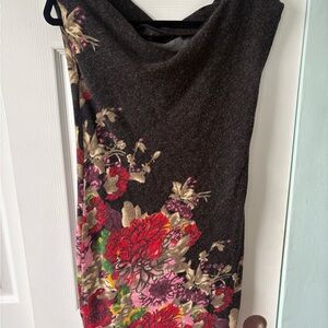 Sleeveless cowl neck sweater dress with a floral pattern